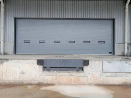 ซื้อ โลจิสติกส์ ไฮดรอลิก ด็อก เลเวลเลอร์ ขนส่ง สถานที่ท่าเรือ 13600kg online manufacture