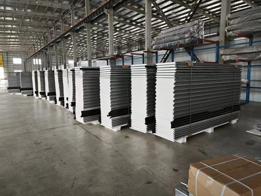 ขายร้อน วิลล่าสถาปัตยกรรม สไตล์โมเดิร์น สแตนเลส อลูมิเนียม อัตโนมัติ โมเดิร์น รอลเลอร์ชัตเตอร์ ประตูโรงรถ